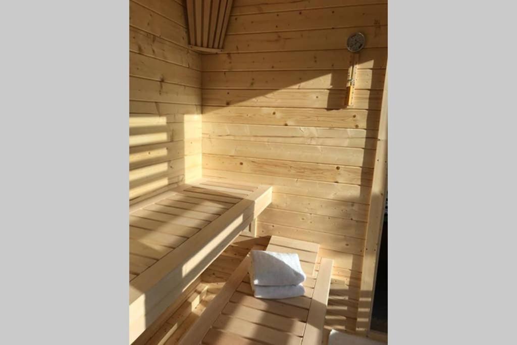 Orchardhouse Farmhouse, Wellness Chrast  Exteriör bild